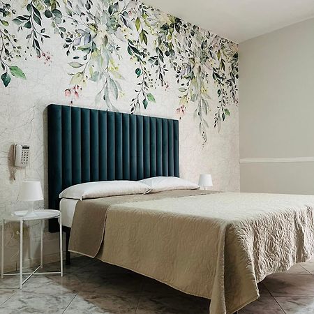 Hotel Stefany Lago Patria Eksteriør billede