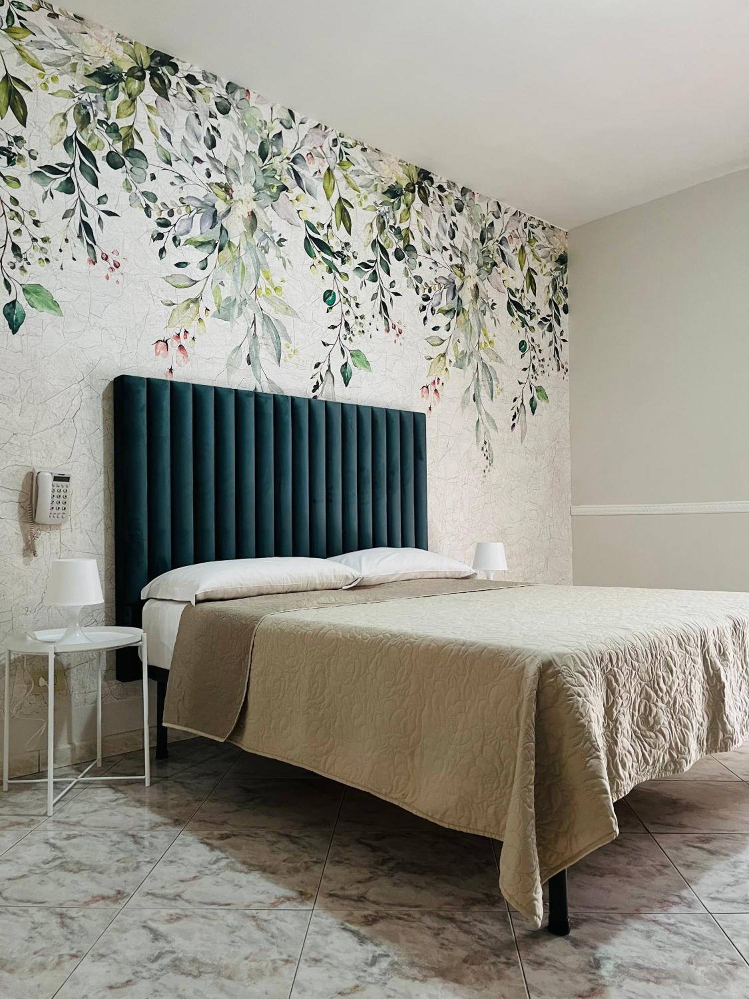 Hotel Stefany Lago Patria Eksteriør billede